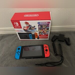 Nintendo Switch Console with Neon Blue & Neon Red Joy-Con w/box